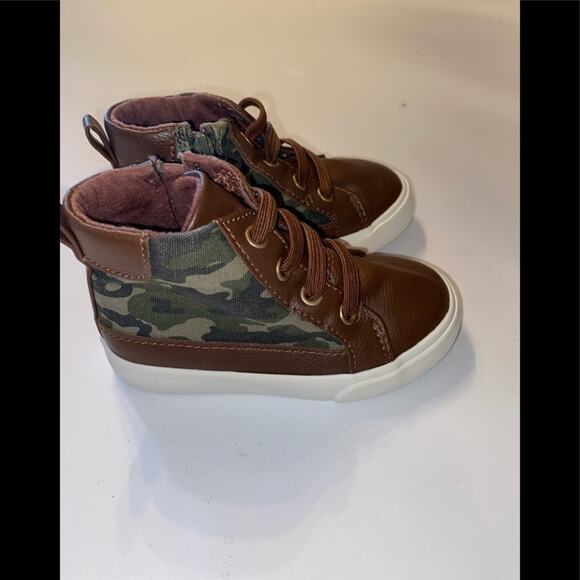 GYMBOREE BOYS SNEAKER BOOT SIZE 7 - Picture 1 of 7